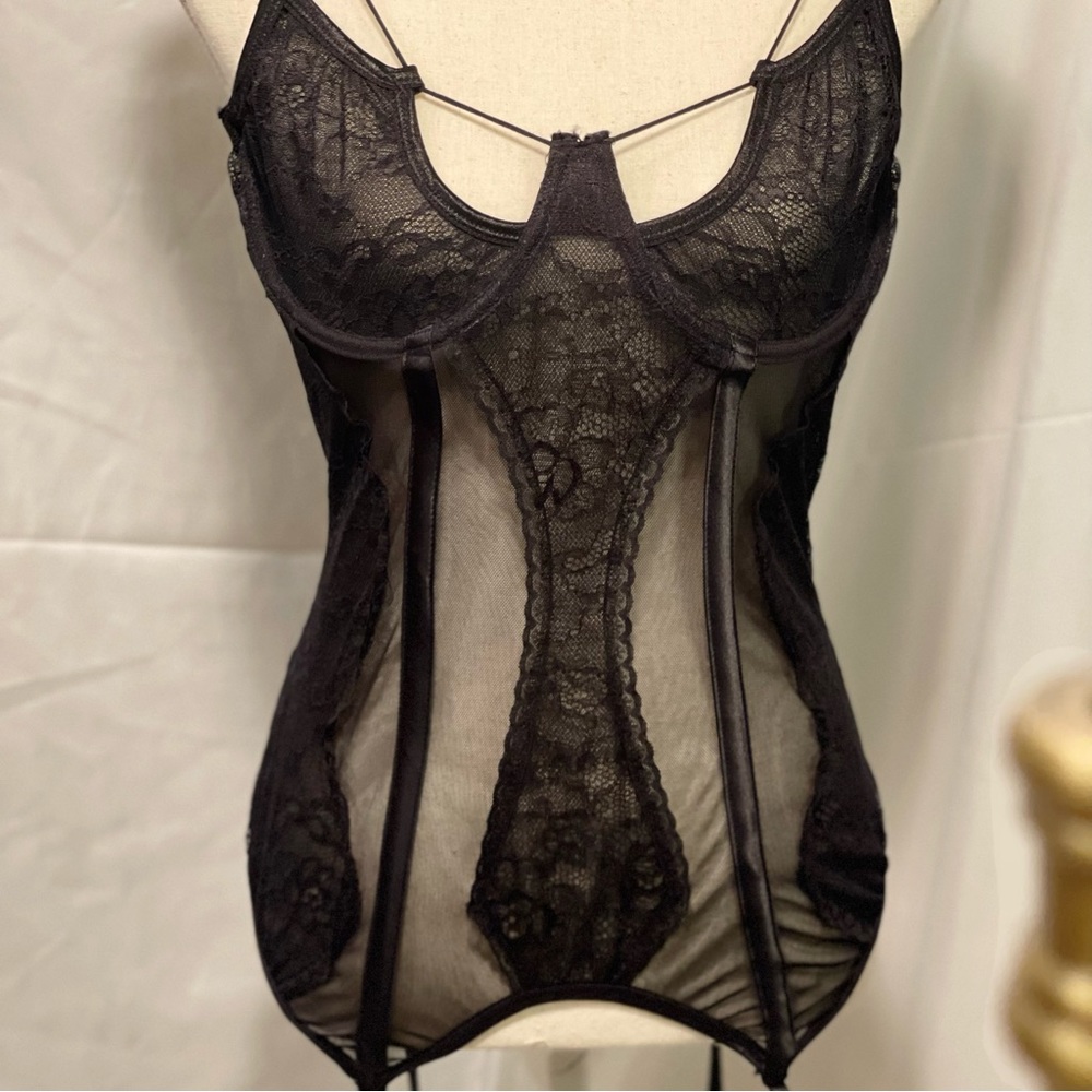 NWT Elegant Moments EM-4306X Mesh and lace bustier with underwire cups